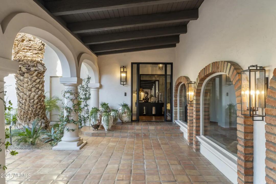 Real Estate Picture 19