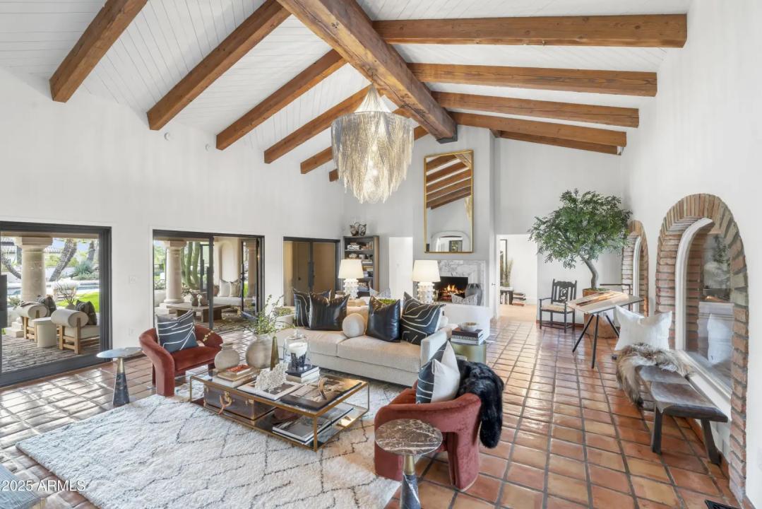 Real Estate Picture 23