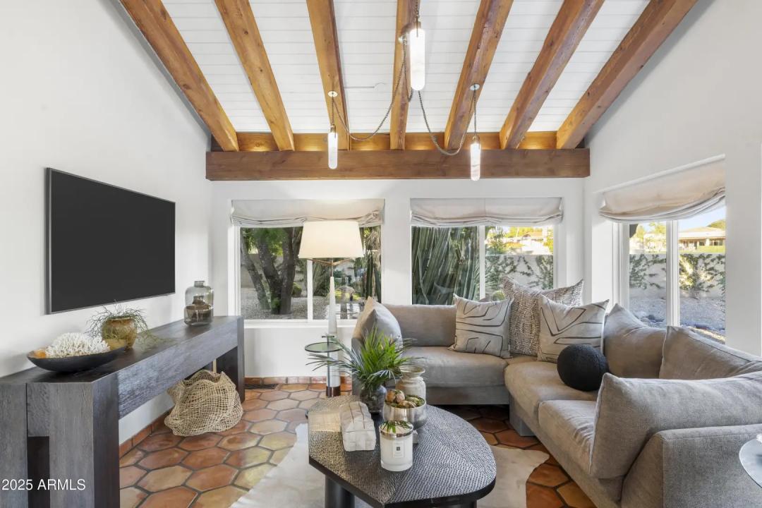 Real Estate Picture 38