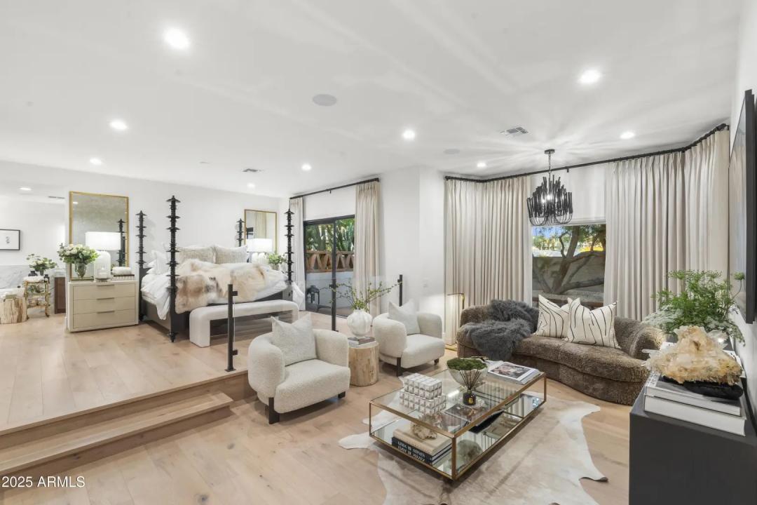 Real Estate Picture 50