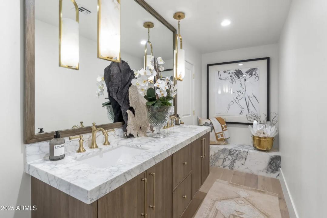 Real Estate Picture 59