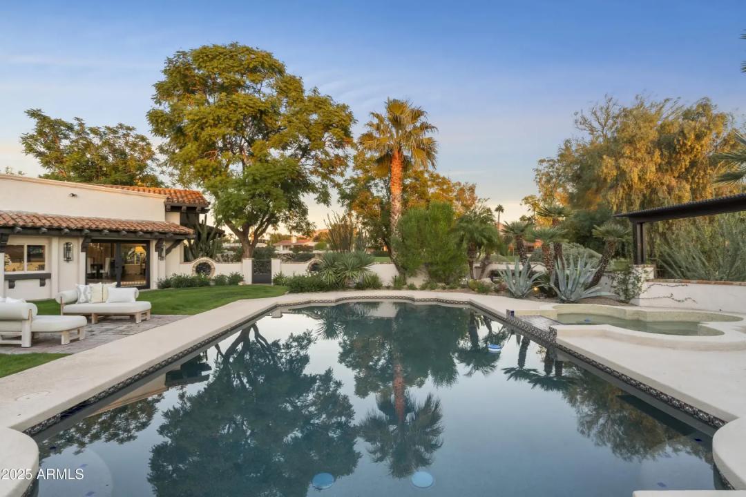 Real Estate Picture 97