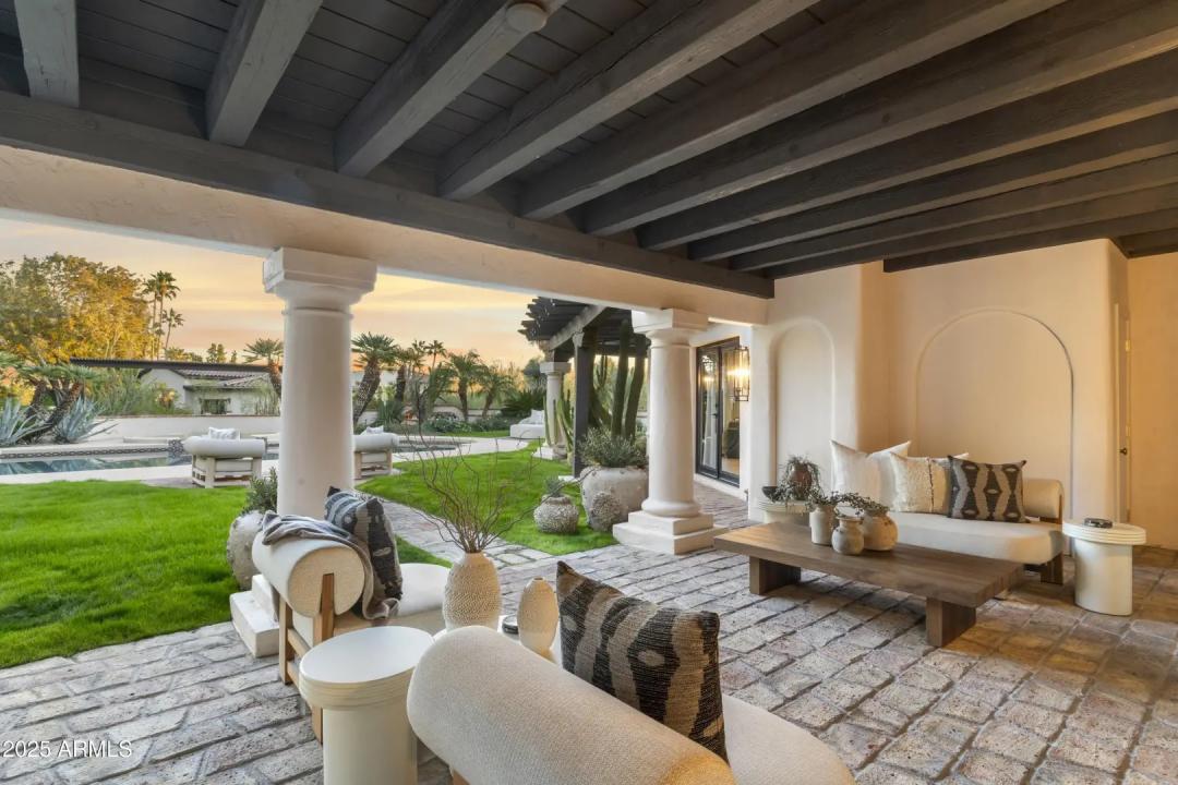 Real Estate Picture 102