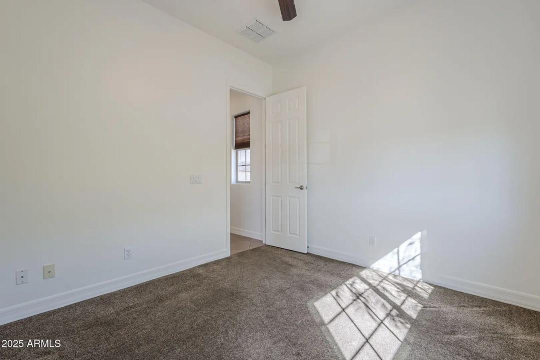 Real Estate Picture 37