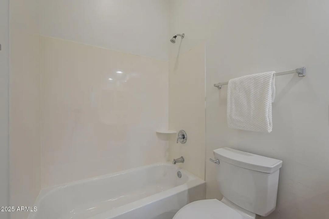 Real Estate Picture 39