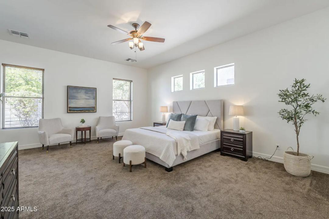 Real Estate Picture 22