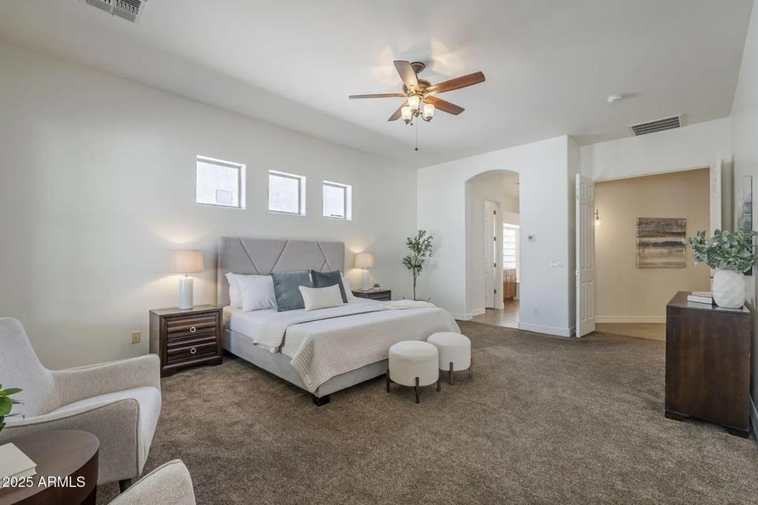 Real Estate Picture 24