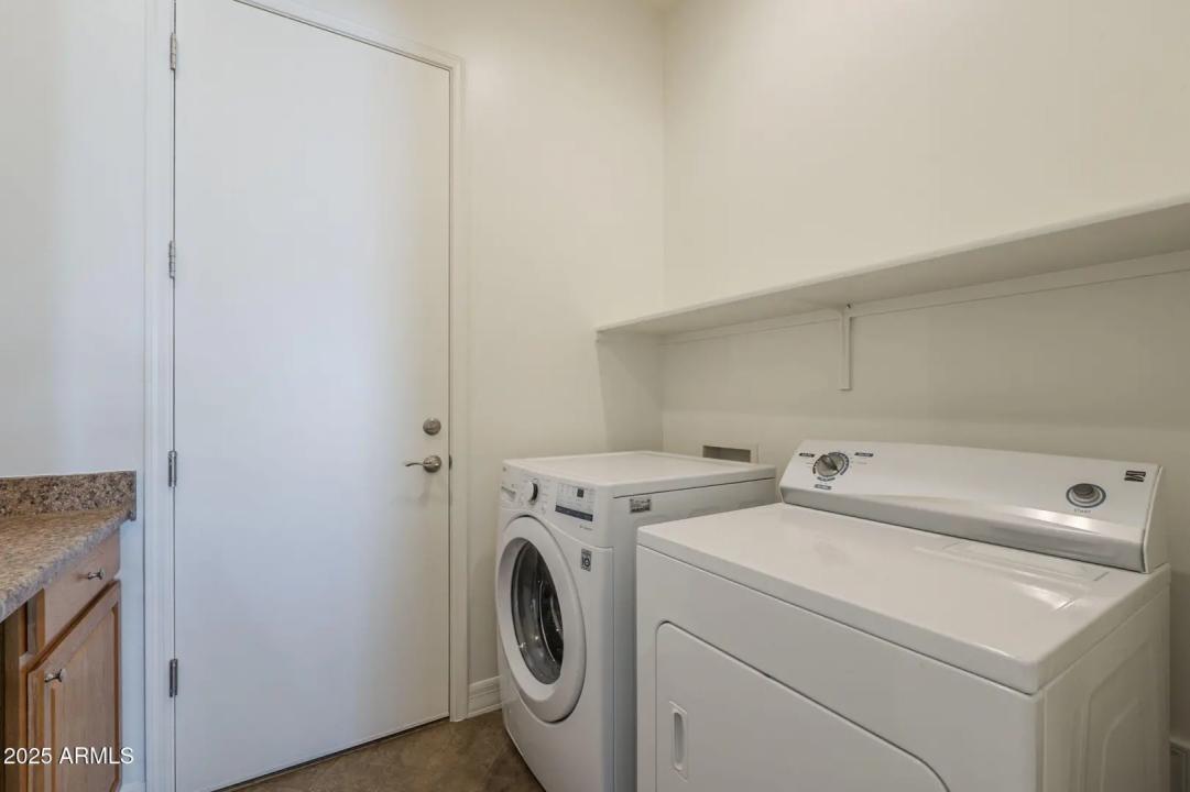 Real Estate Picture 40