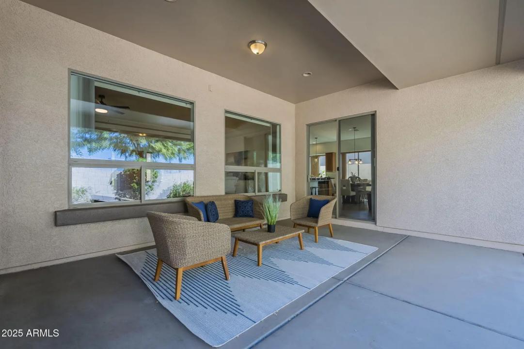 Real Estate Picture 42