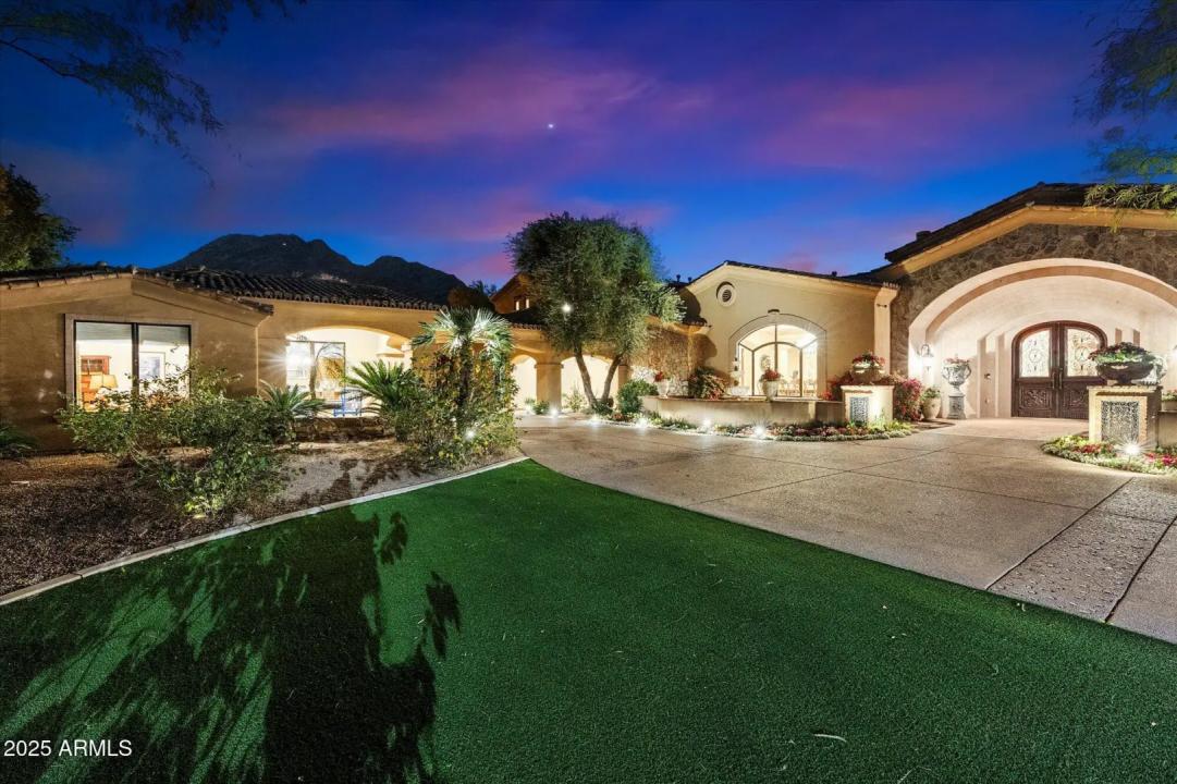 Real Estate Picture 8
