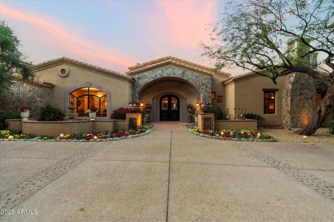 Real Estate Picture 9