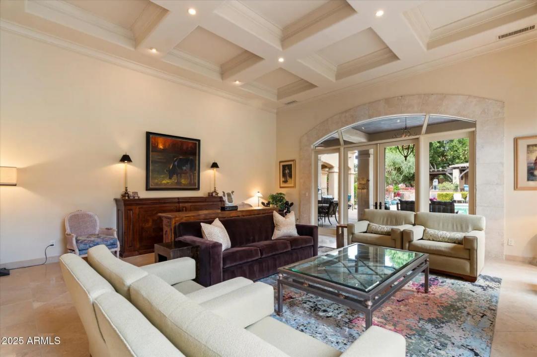 Real Estate Picture 14