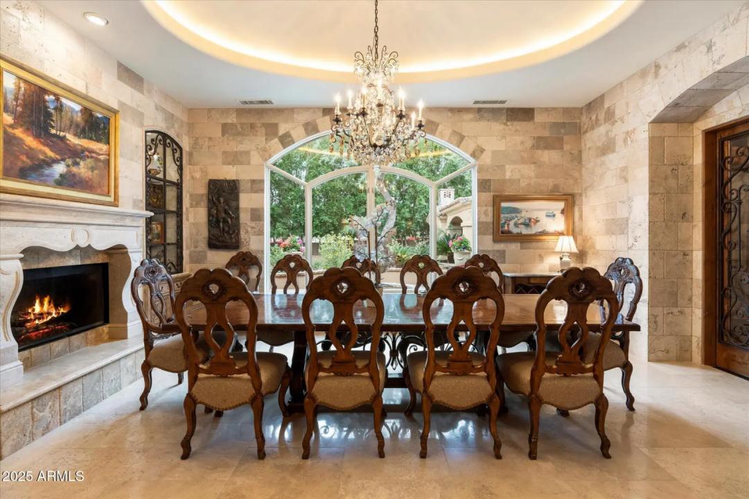Real Estate Picture 17