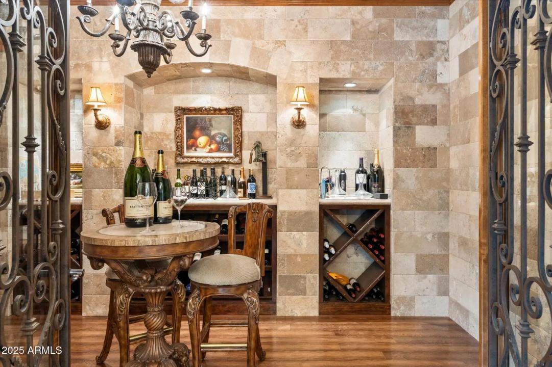 Real Estate Picture 19