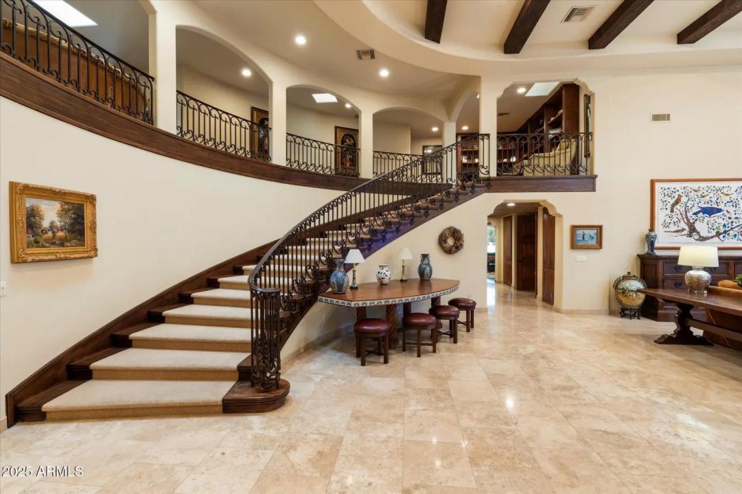 Real Estate Picture 22