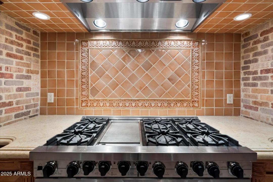 Real Estate Picture 34