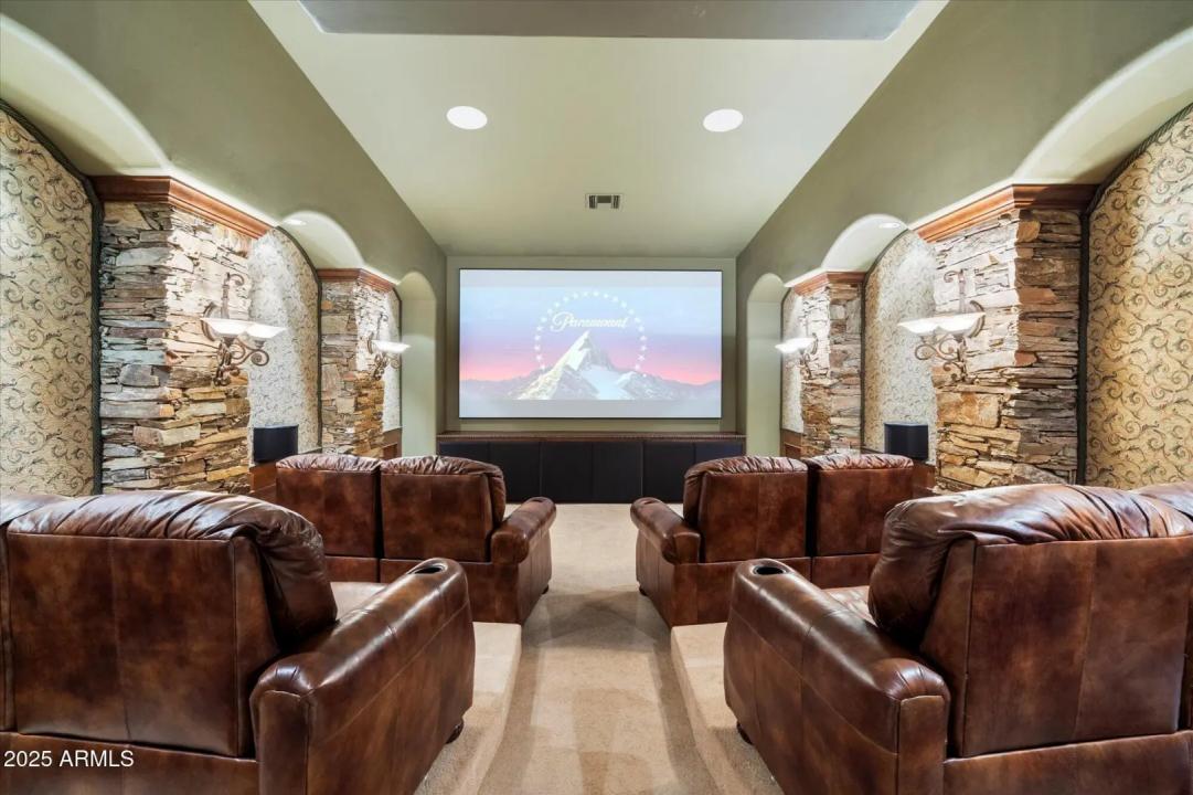 Real Estate Picture 39