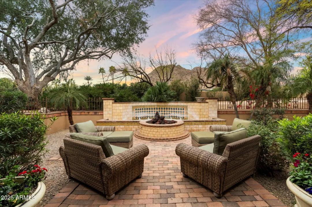 Real Estate Picture 43