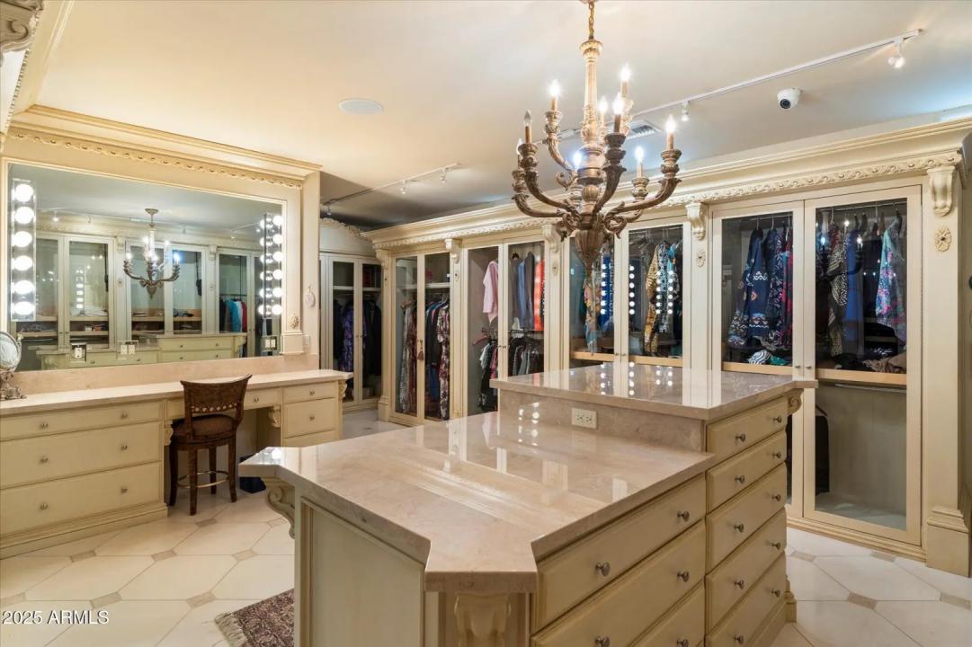 Real Estate Picture 54