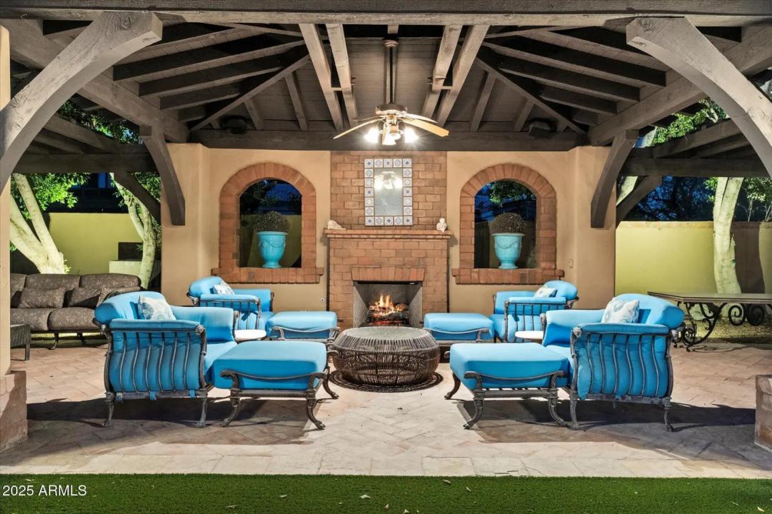 Real Estate Picture 104