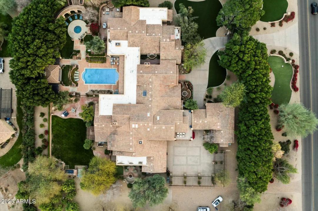 Real Estate Picture 2