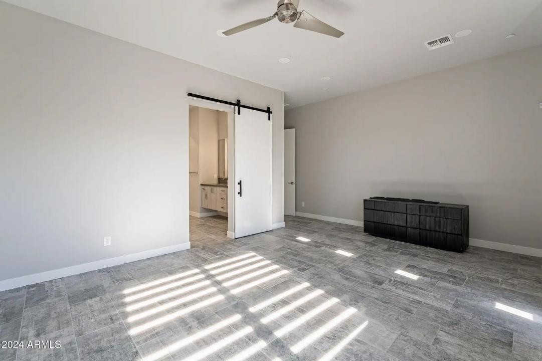 Real Estate Picture 17