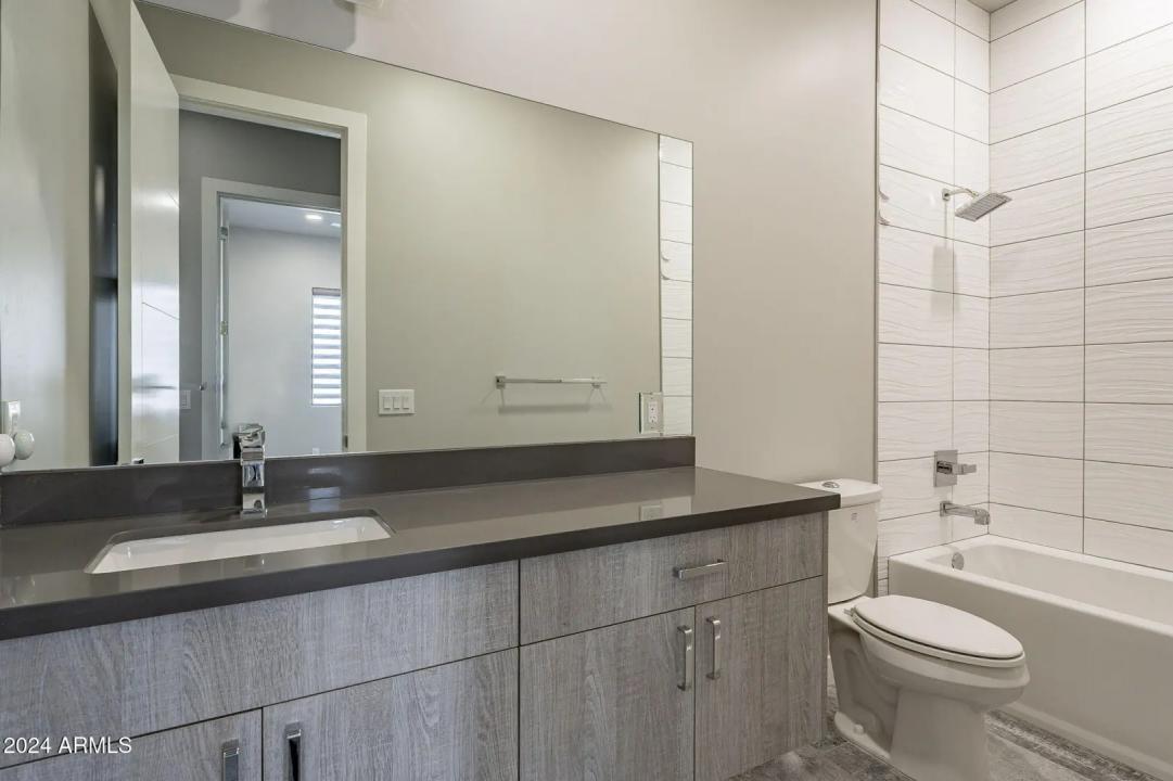 Real Estate Picture 26