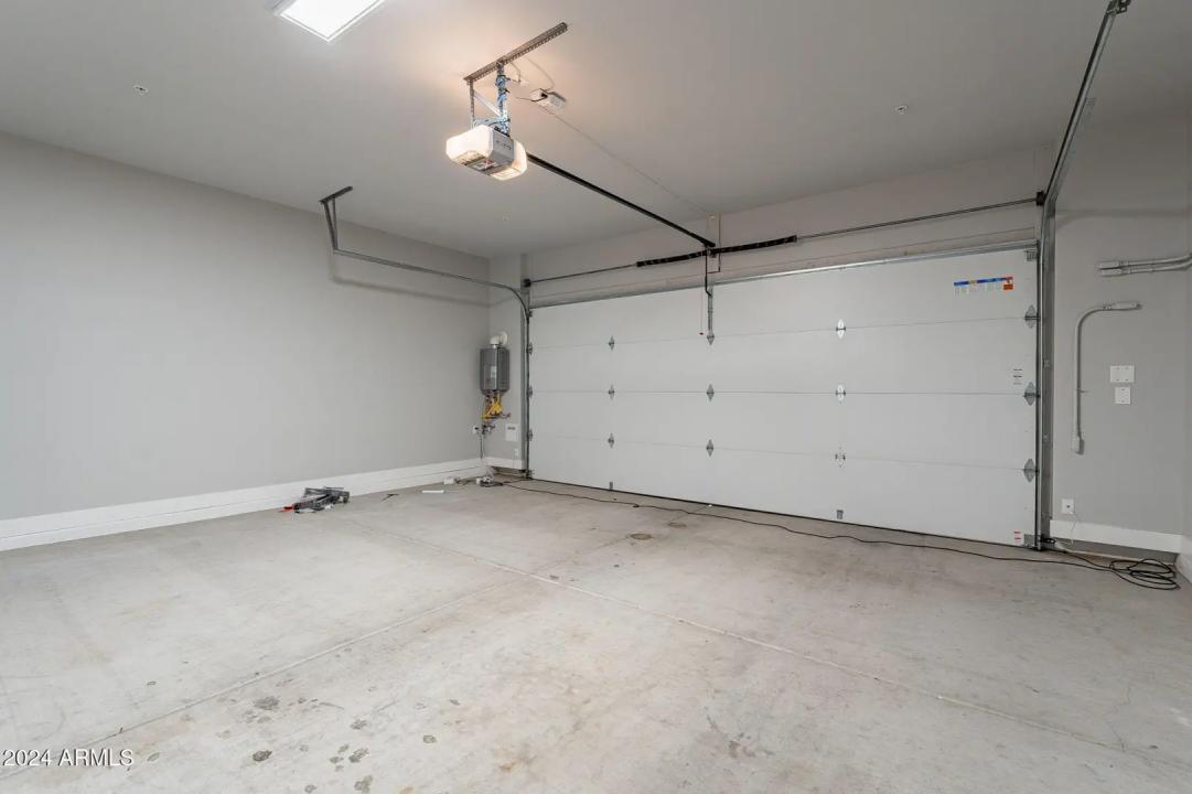 Real Estate Picture 30