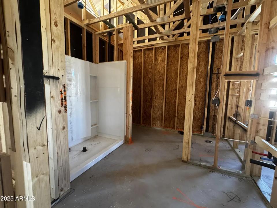 Real Estate Picture 6