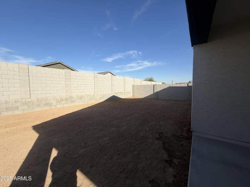 Real Estate Picture 23