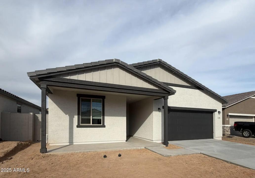 Real Estate Picture 3