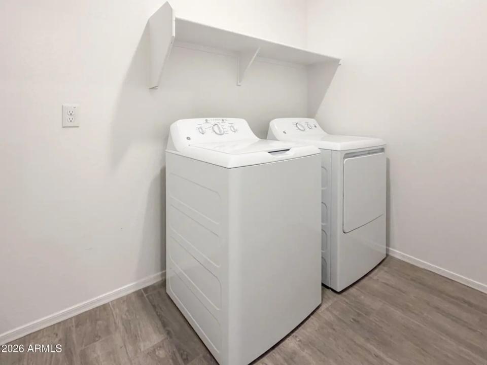 Real Estate Picture 10