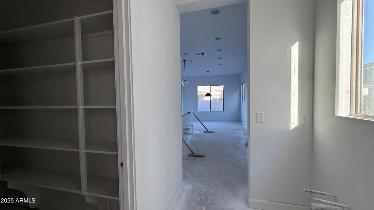 Real Estate Picture 11