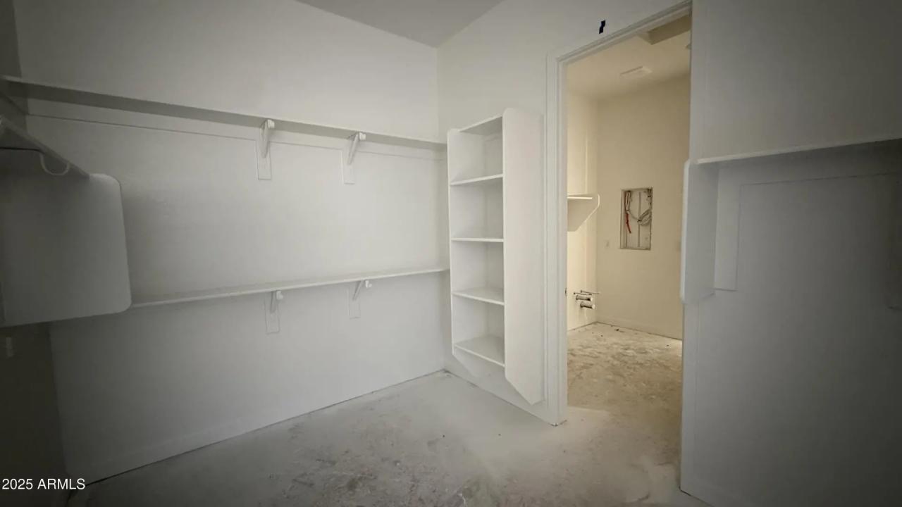 Real Estate Picture 19