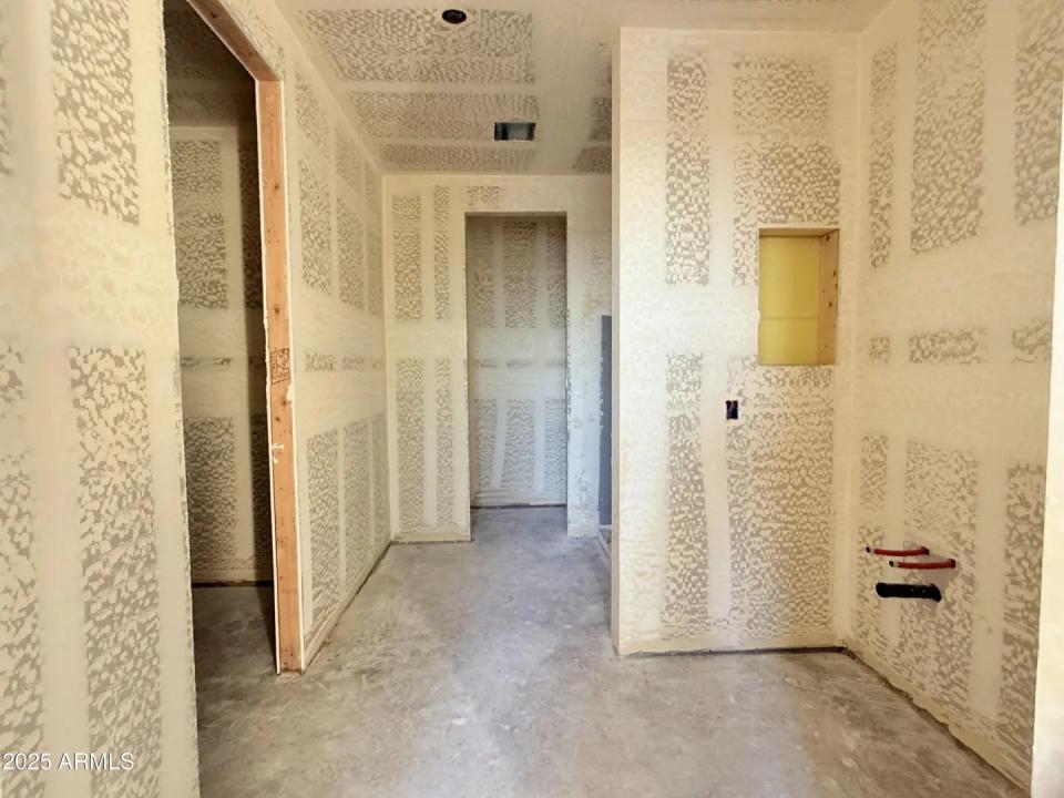 Real Estate Picture 9