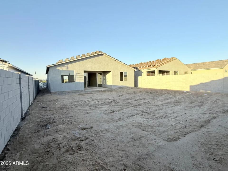 Real Estate Picture 10