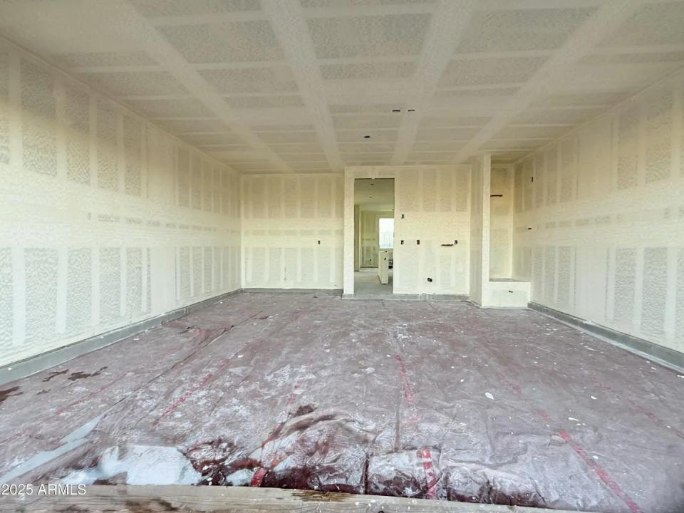 Real Estate Picture 11