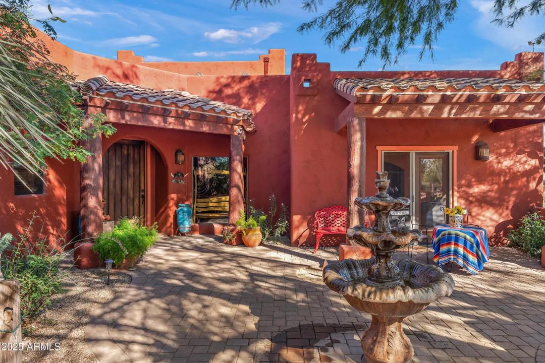 Real Estate Picture 7