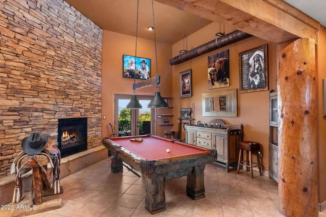 Real Estate Picture 4