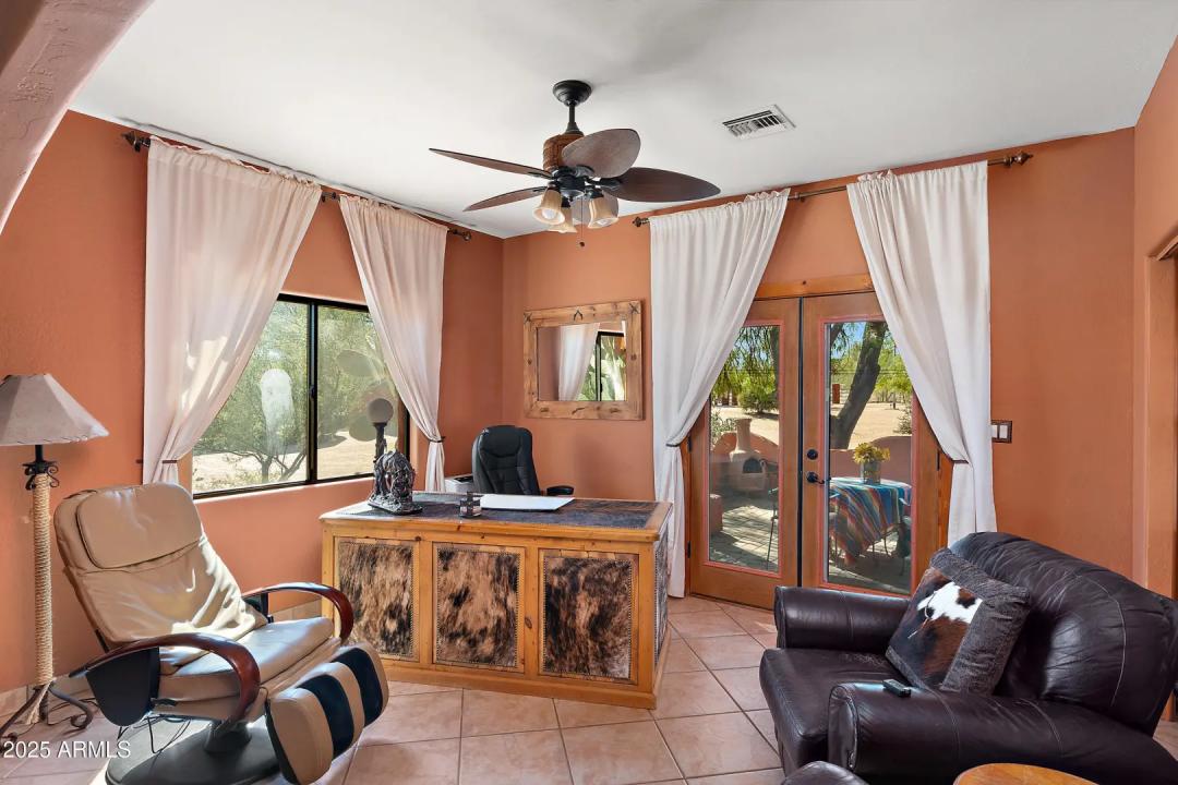 Real Estate Picture 17