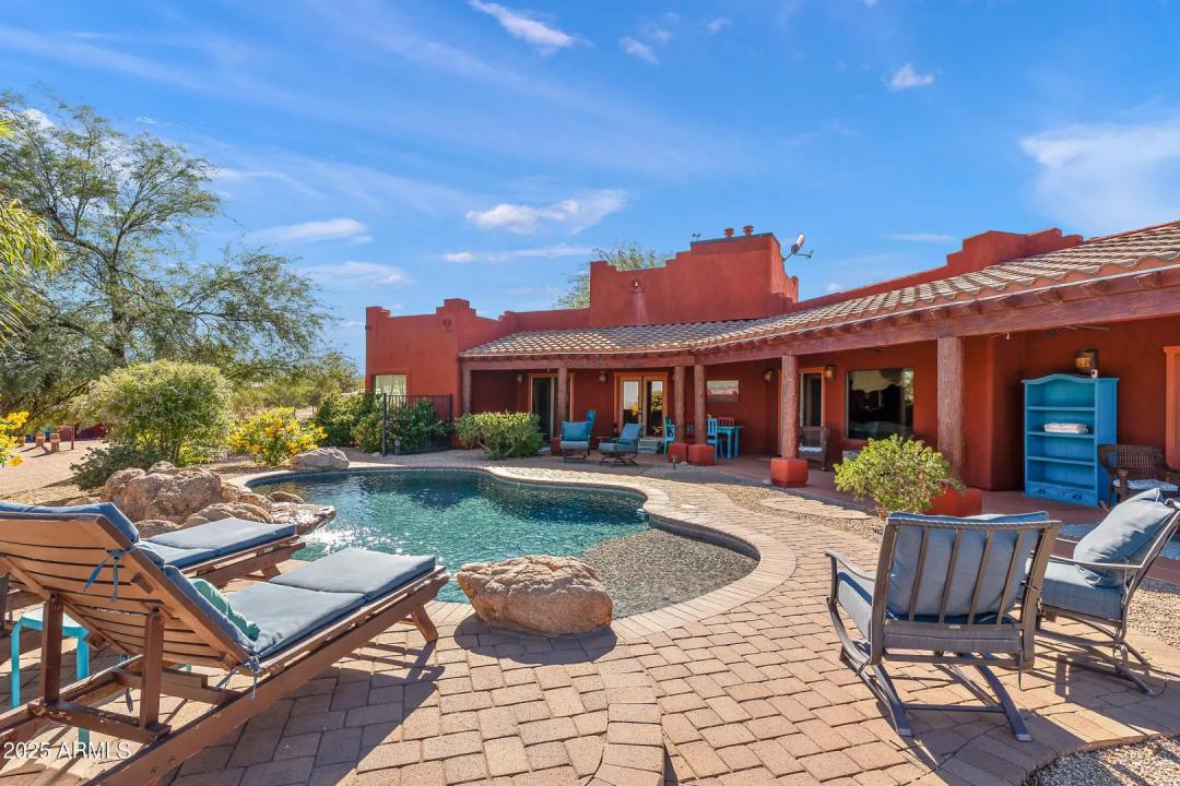 Real Estate Picture 30