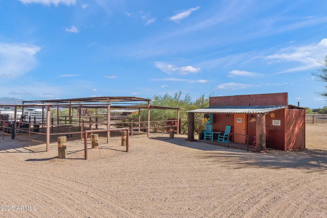 Real Estate Picture 33