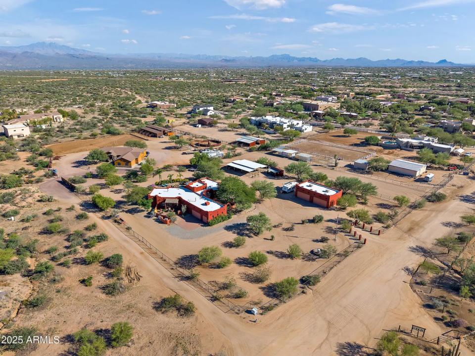 Real Estate Picture 40