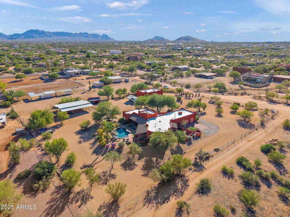 Real Estate Picture 41