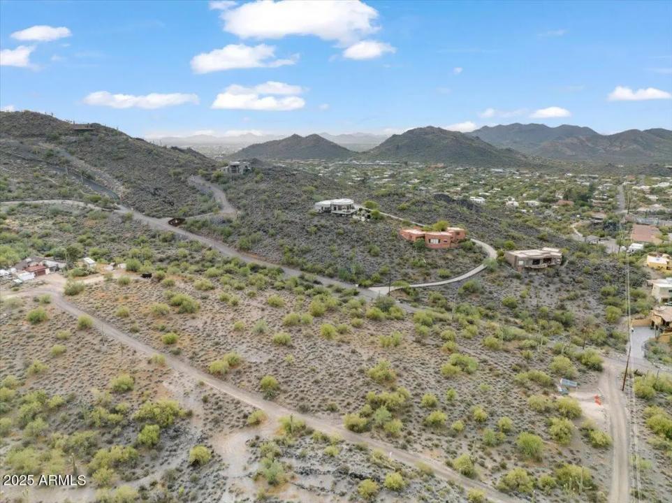 Real Estate Picture 7