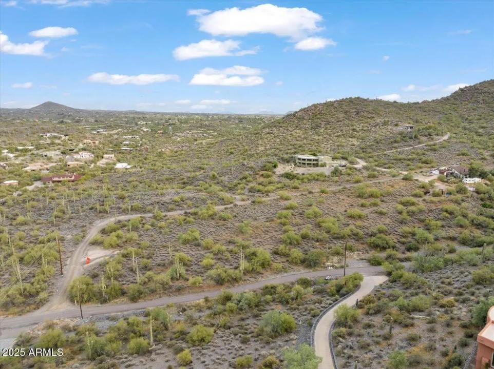 Real Estate Picture 16