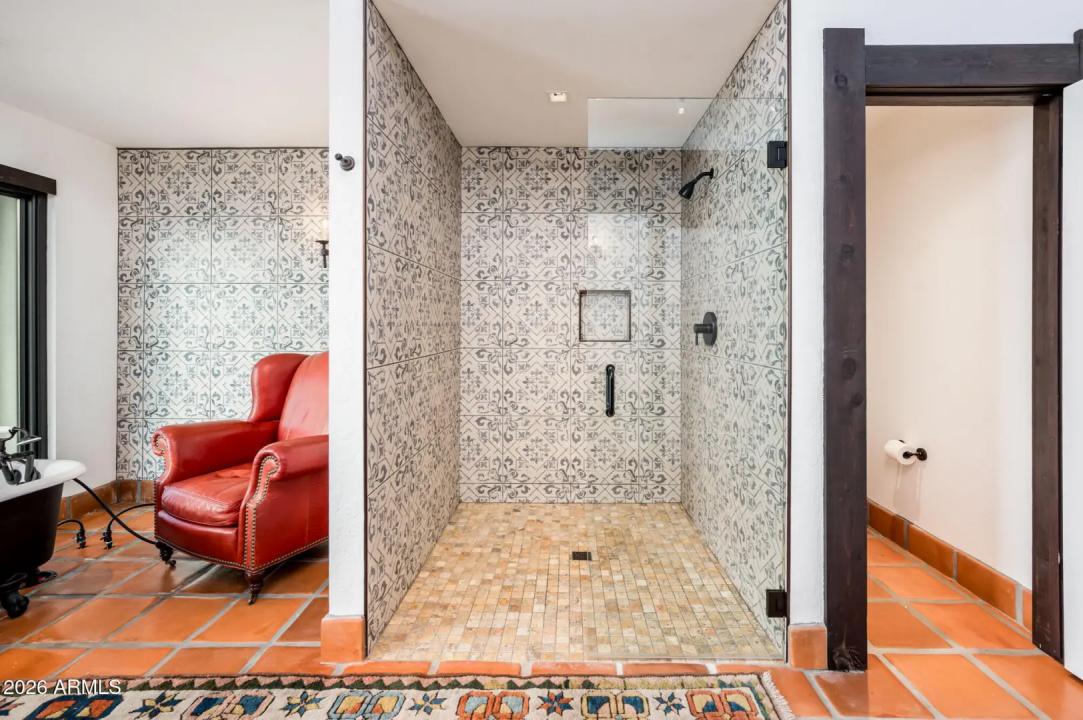 Real Estate Picture 27