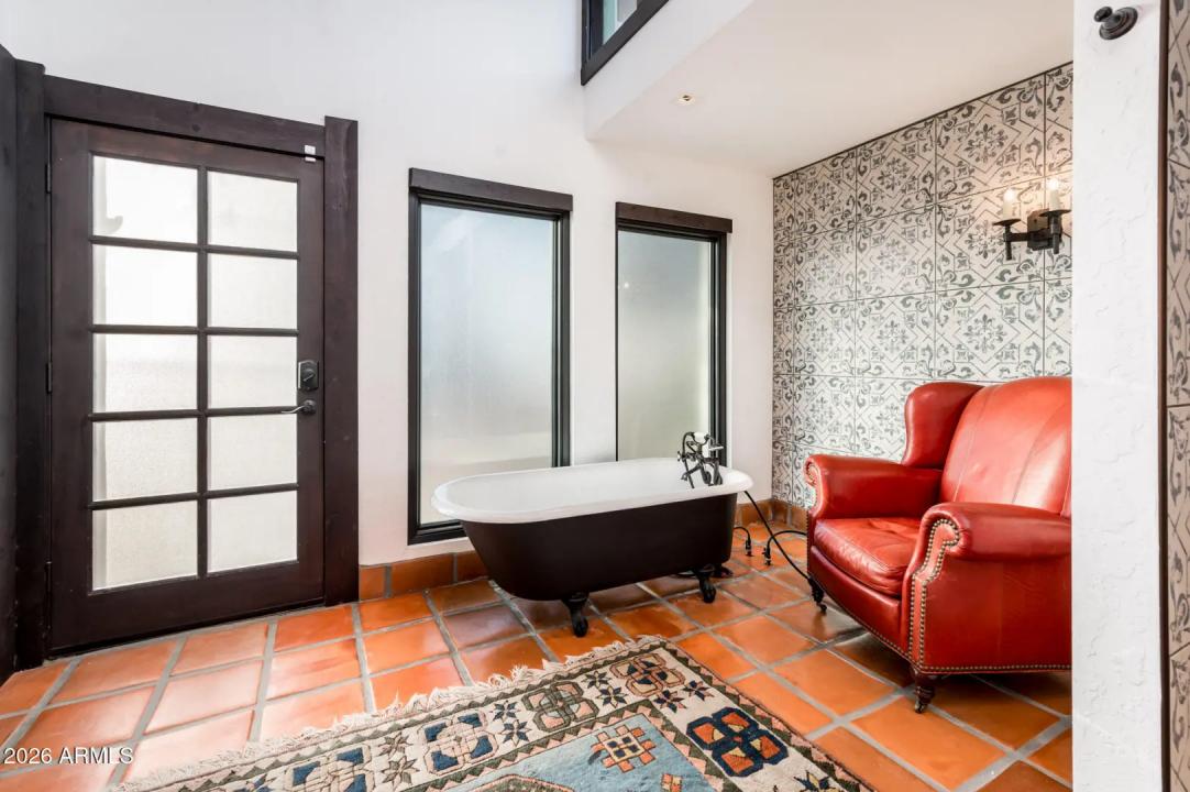 Real Estate Picture 28