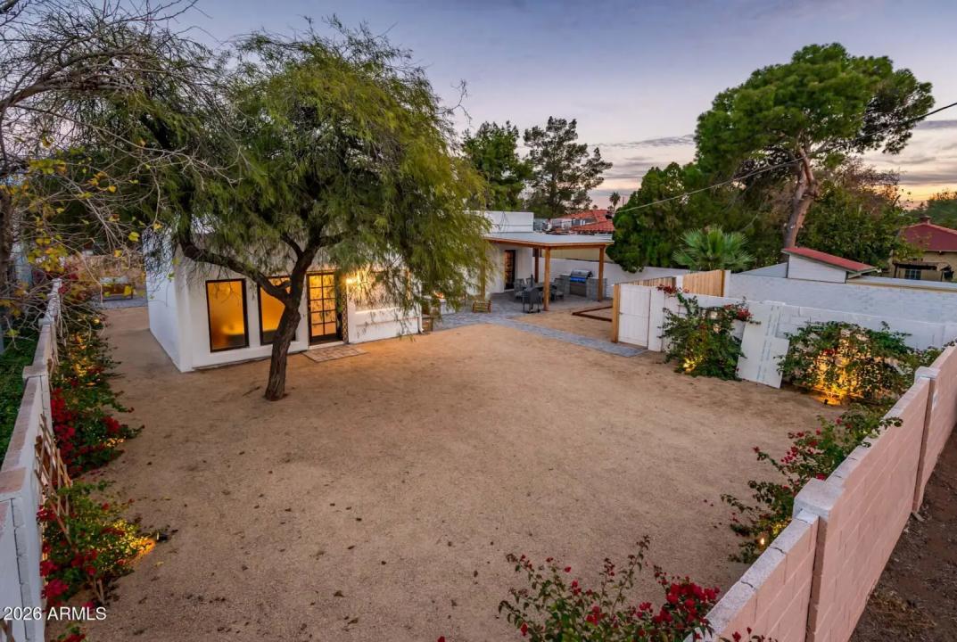 Real Estate Picture 38