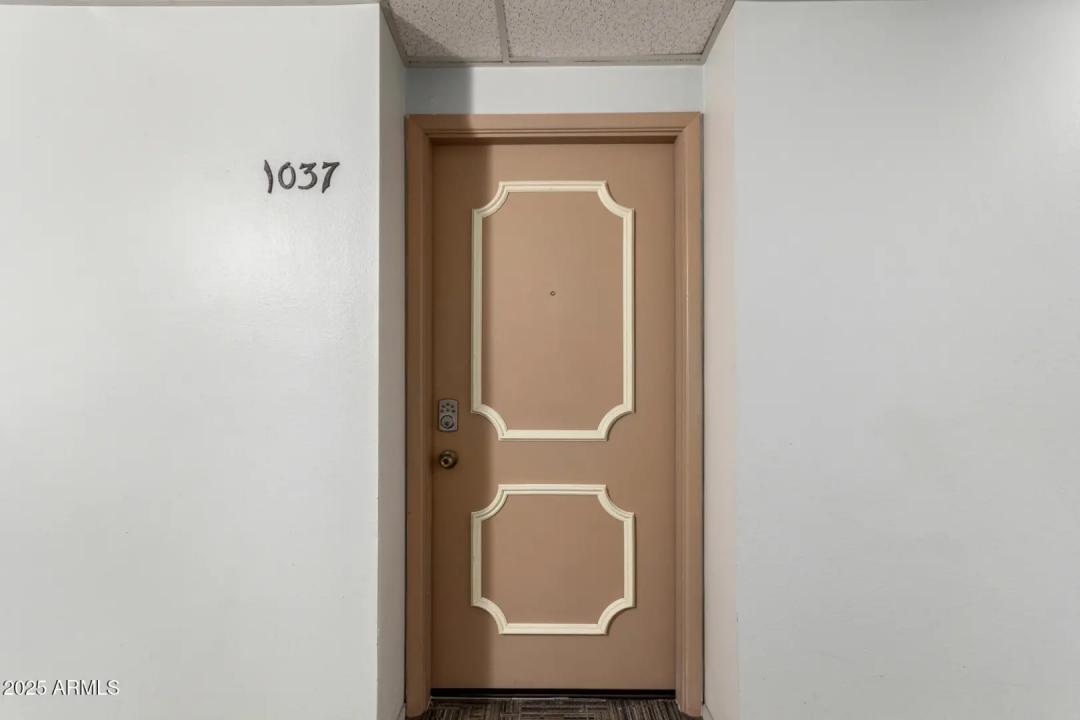 Real Estate Picture 6